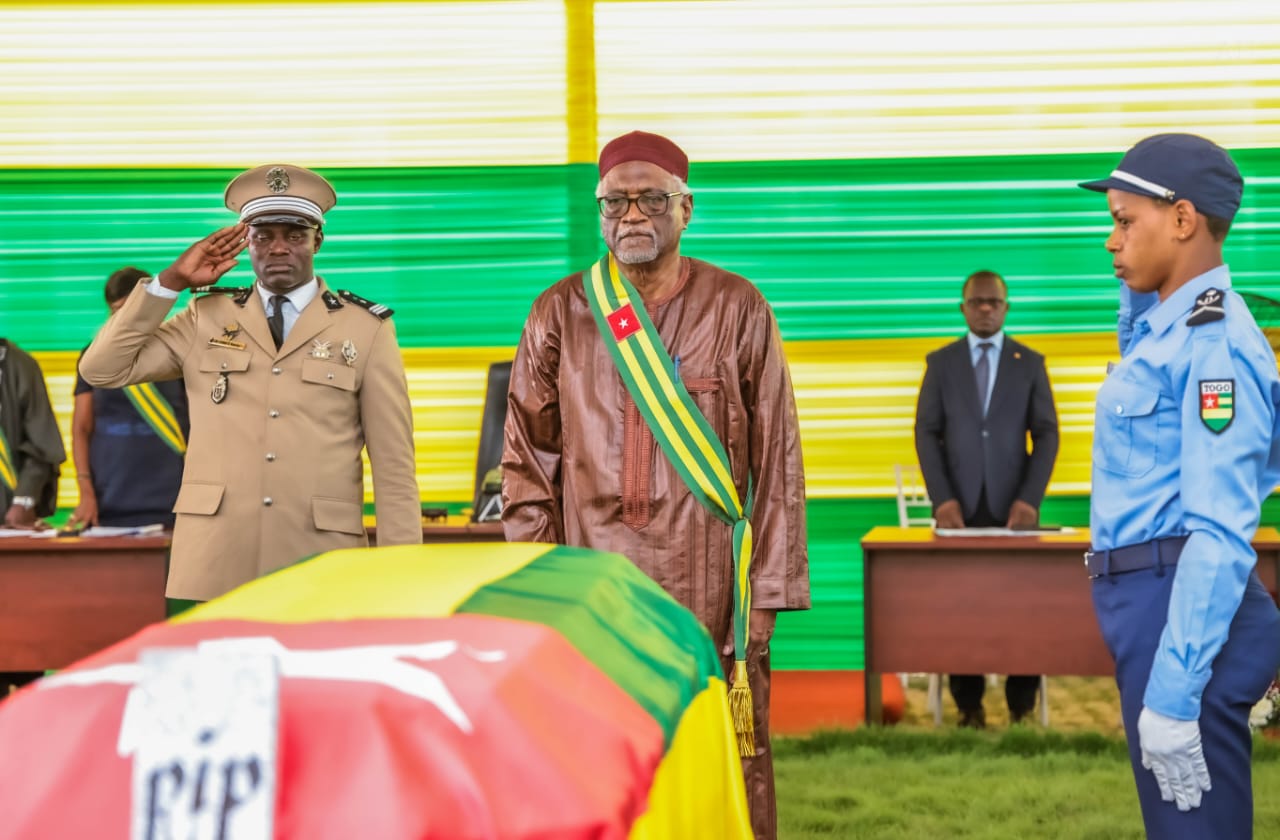 Hommage solennel du Sénat à feu Abass Essokoyo Kaboua